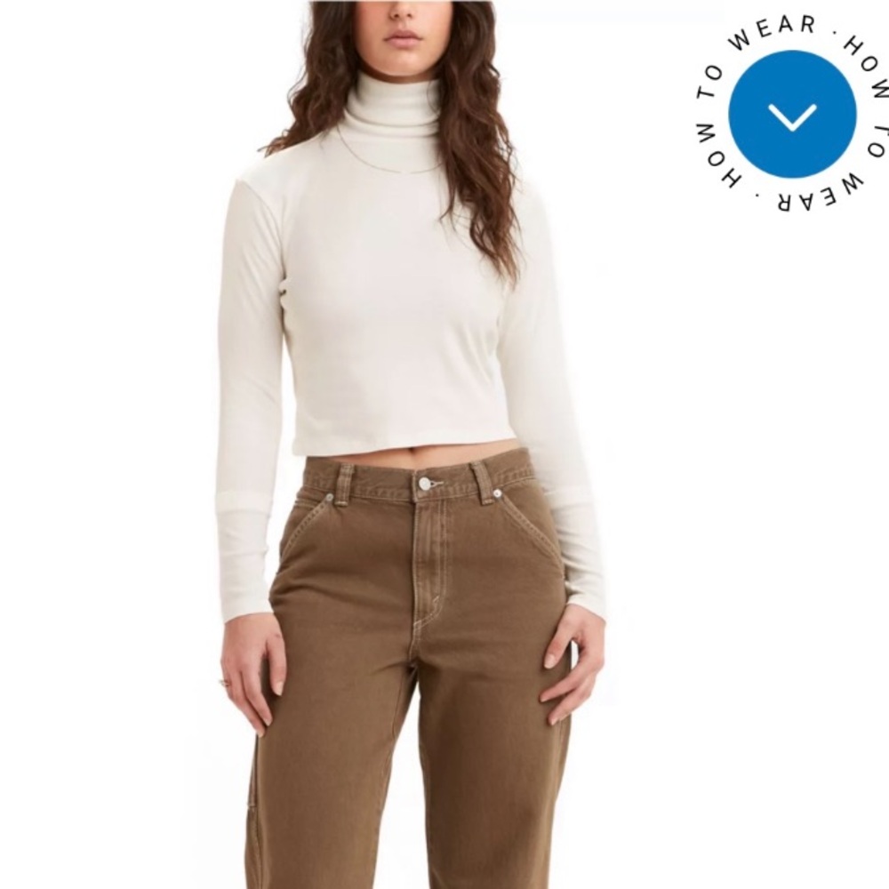 Levi's Cropped Cream Ribbed Turtleneck